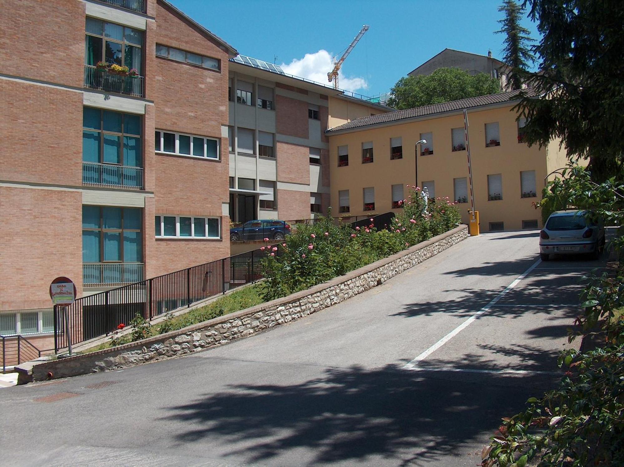 Hotel Casa Religiosa Di Ospitalita Nazareno Spoleto Exterior foto